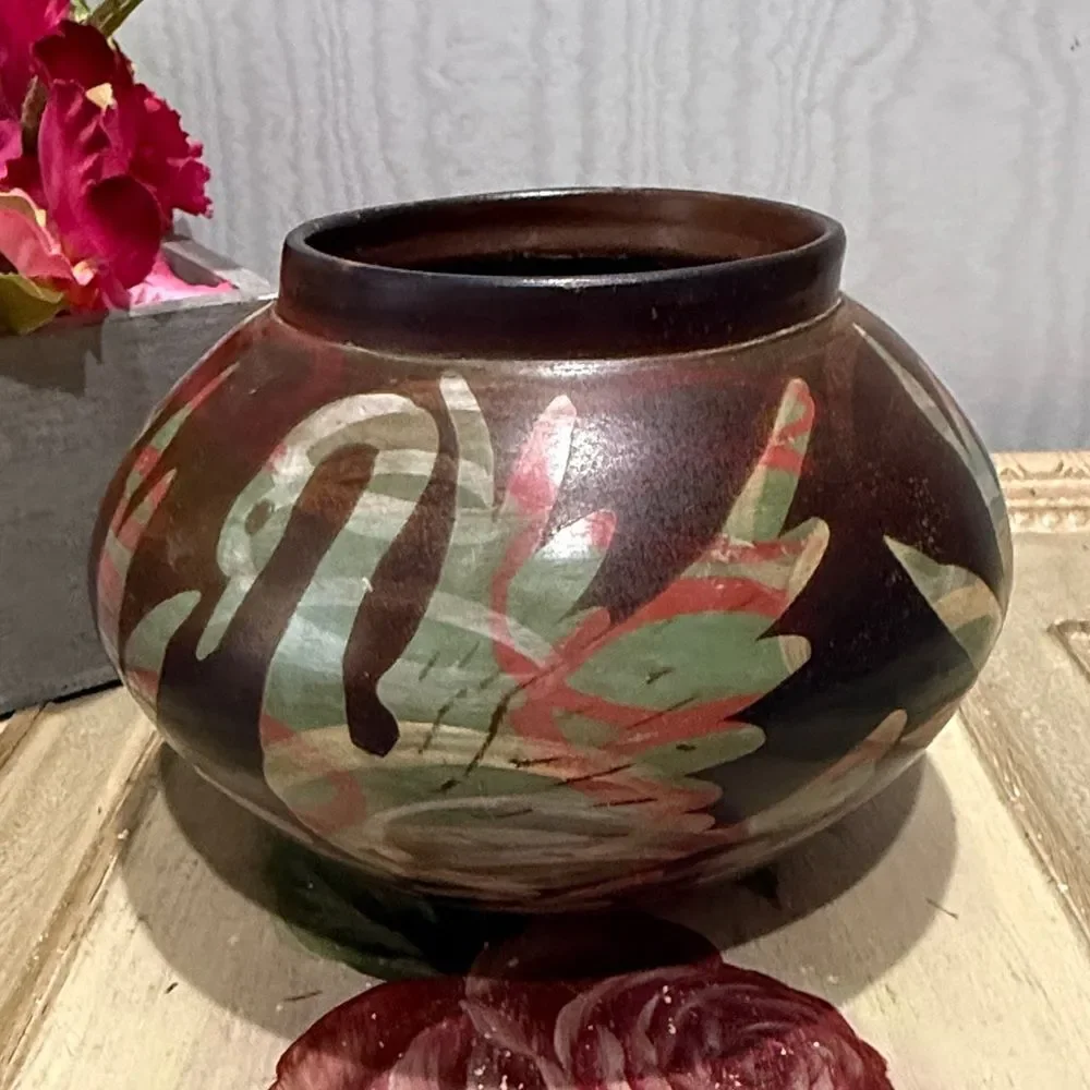 Vintage Peruvian Chulucanos Pottery Swan Vase Artist Signed